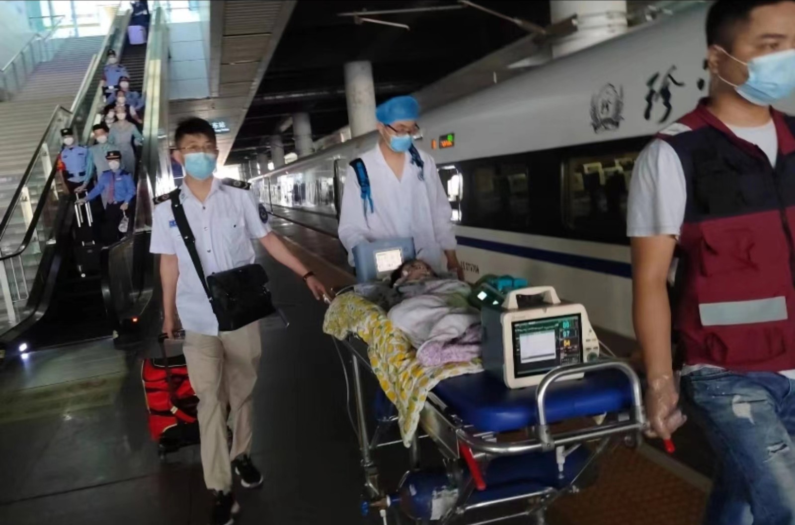 麻江县高铁转运公司